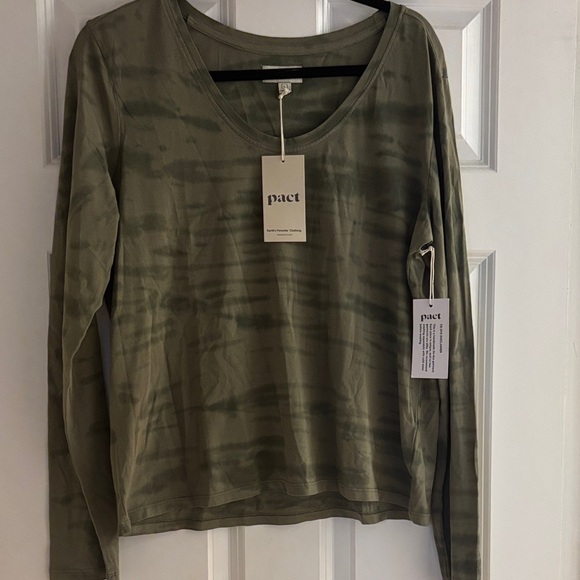 Pace Far-Our Tie Dye, Size L, NWT - Picture 1 of 3